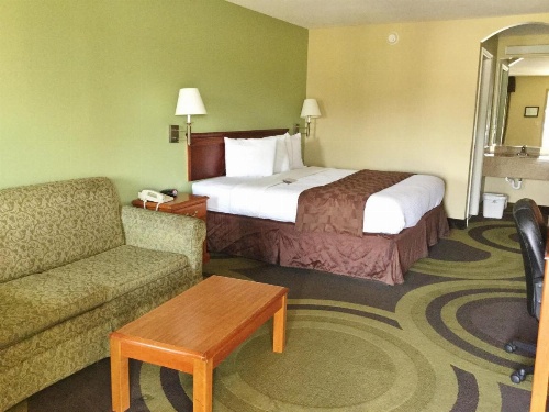 Americas Best Value Inn & Suites University Ave image 10