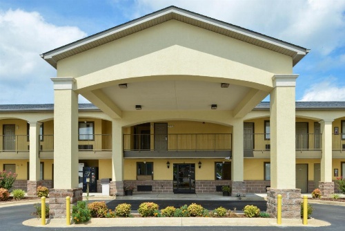 Americas Best Value Inn & Suites University Ave image 13