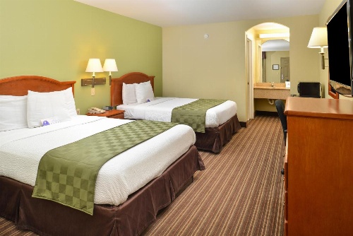 Americas Best Value Inn & Suites University Ave image 4